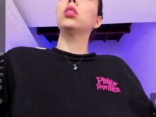 Maily nude and sexy before cam for live chat