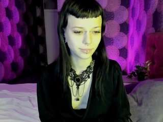 Nikolle nude and sexy before cam for live chat