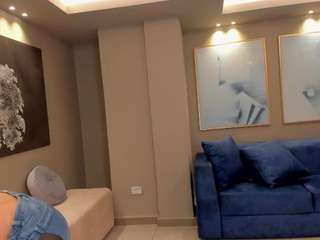NinaMichelleX nude and sexy before cam for live chat