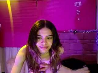 Taylor-velasco nude and sexy before cam for live chat