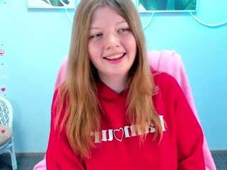 Vivian-cutie nude and sexy before cam for live chat