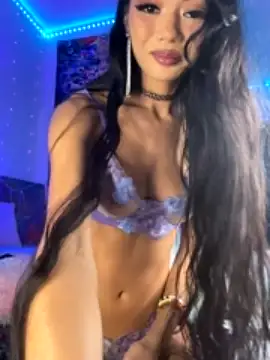 yummyrina nude stripping on cam for live sex video chat