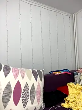 Almmaxxxx nude stripping on cam for live sex video chat