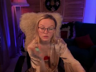 AprilsCandy nude and sexy before cam for live chat
