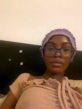BbyVanilla nude stripping on cam for live sex video chat