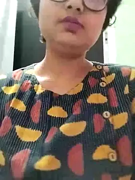 DimpleBarbie4 nude stripping on cam for live sex video chat