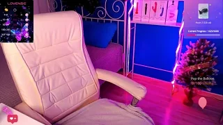 Fifi_Kitty nude stripping on cam for live sex video chat