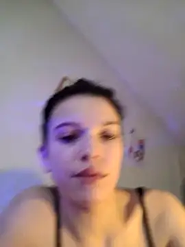 Jesica128 nude stripping on cam for live sex video chat
