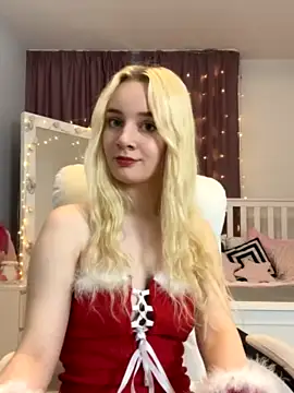 JessieAllenn nude stripping on cam for live sex video chat
