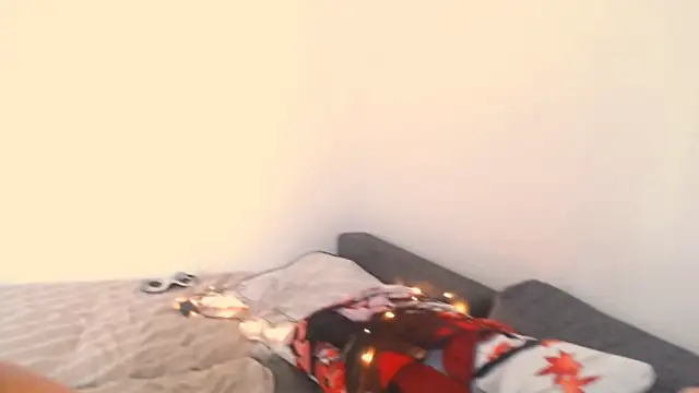 Julesfeet1 nude stripping on cam for live sex video chat