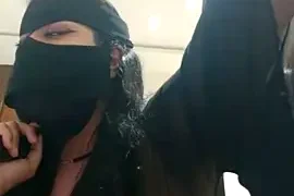 jyjyelamira nude stripping on cam for live sex video chat