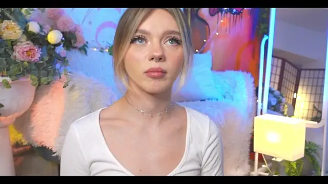 KristaBrooks nude stripping on cam for live sex video chat