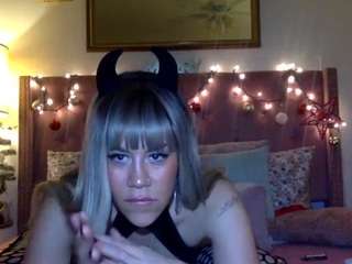 LilaFatale nude and sexy before cam for live chat