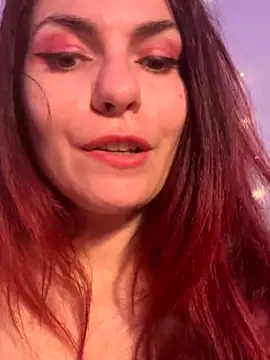 LunaMoongirl nude stripping on cam for live sex video chat