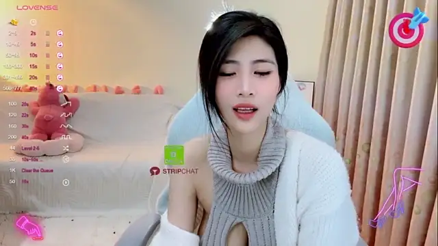 M–I–A nude stripping on cam for live sex video chat