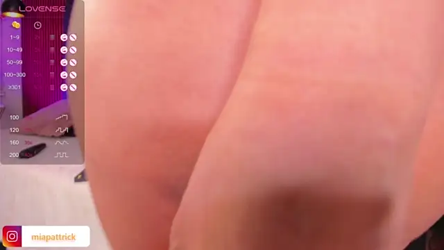 miia_patrick nude stripping on cam for live sex video chat