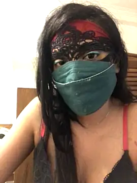 Monalisadon018 nude stripping on cam for live sex video chat