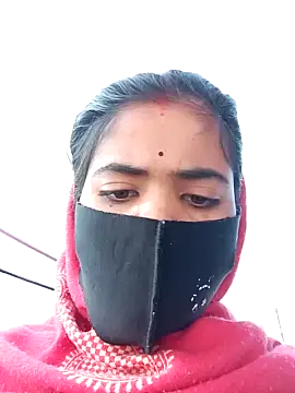 Muskaan_Bhabhi nude stripping on cam for live sex video chat