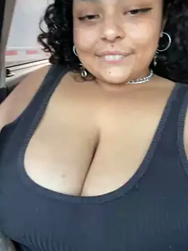 PrincessLauren420 nude stripping on cam for live sex video chat