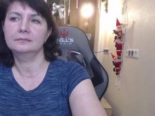 SandyMilf nude and sexy before cam for live chat
