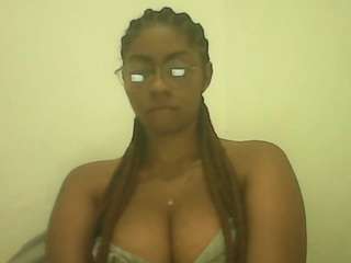 Taliana99 nude and sexy before cam for live chat