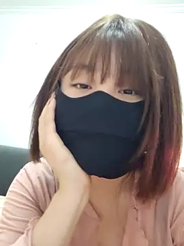 xiaoyemm nude stripping on cam for live sex video chat