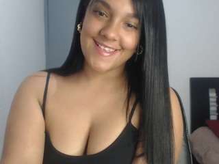Youlittlecute nude and sexy before cam for live chat
