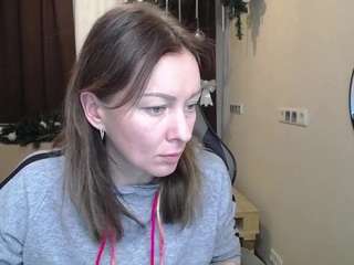 AbbyPhilips nude and sexy before cam for live chat