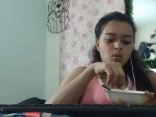 AnneMorrison nude and sexy before cam for live chat