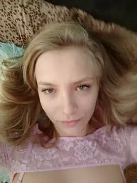 AnnieAnies nude stripping on cam for live sex video chat