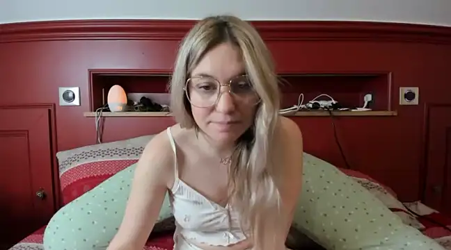 carlalive6 nude stripping on cam for live sex video chat