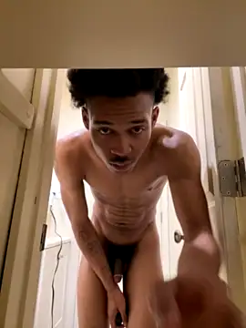 chillrayy nude stripping on cam for live sex video chat