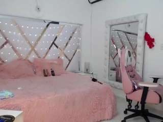 Curls-03 nude and sexy before cam for live chat