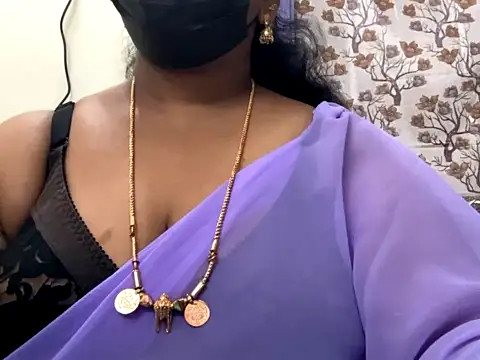 Cute-Radha23 nude stripping on cam for live sex video chat