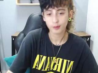 DanteEverdeen nude and sexy before cam for live chat