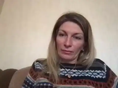 Darsi_ nude stripping on cam for live sex video chat
