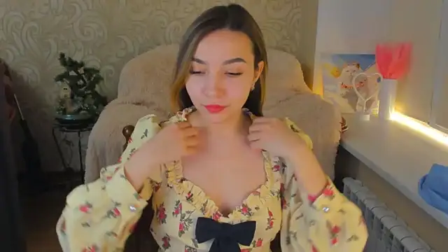 EleonorMua nude stripping on cam for live sex video chat