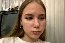 Elissa_Tonia nude stripping on cam for live sex video chat