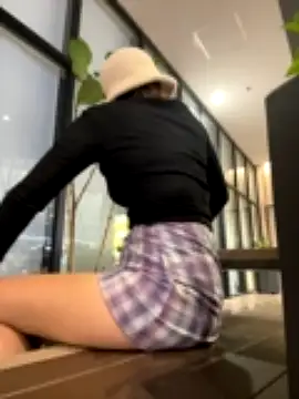 Hana_Swinger23 nude stripping on cam for live sex video chat