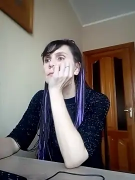 Hellenalonenochka nude stripping on cam for live sex video chat