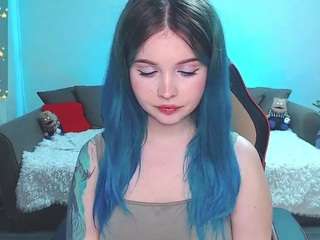 Hersilia nude and sexy before cam for live chat