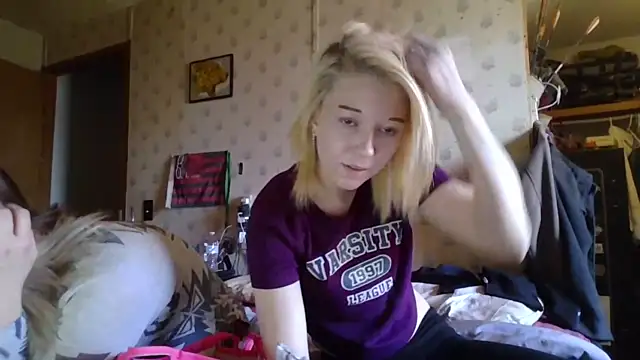 Hottiewithabody26 nude stripping on cam for live sex video chat