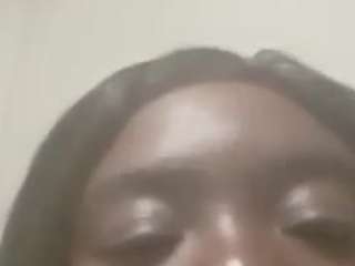 Jadoreblue2 nude and sexy before cam for live chat