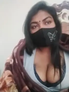 Jahan-Nigar nude stripping on cam for live sex video chat
