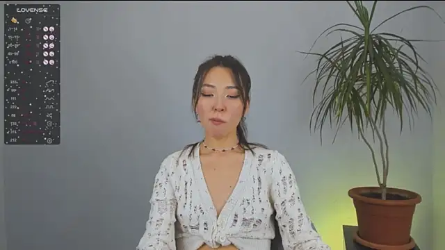Kammy_Dake nude stripping on cam for live sex video chat