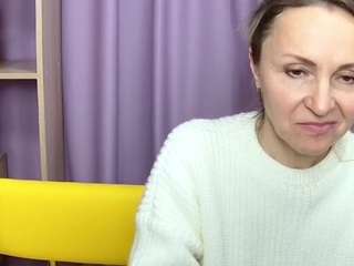 KiraSinls nude and sexy before cam for live chat