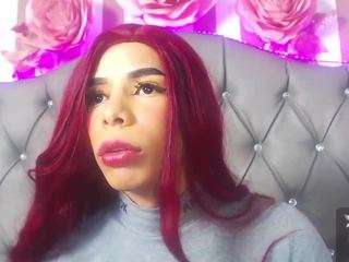 LaDiabla2000 nude and sexy before cam for live chat