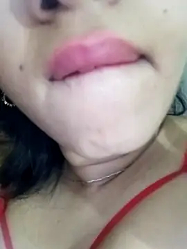 Lailaalolita nude stripping on cam for live sex video chat