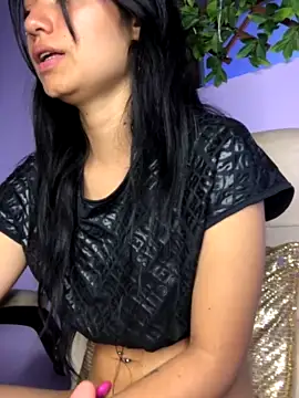 lalu_teen nude stripping on cam for live sex video chat
