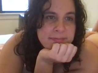Lavy Bell nude and sexy before cam for live chat